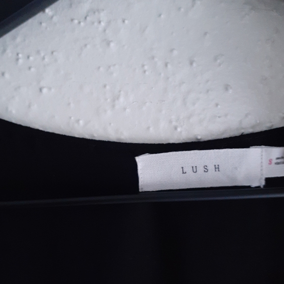 Classy Black Wrap Dress - Picture 5 of 8